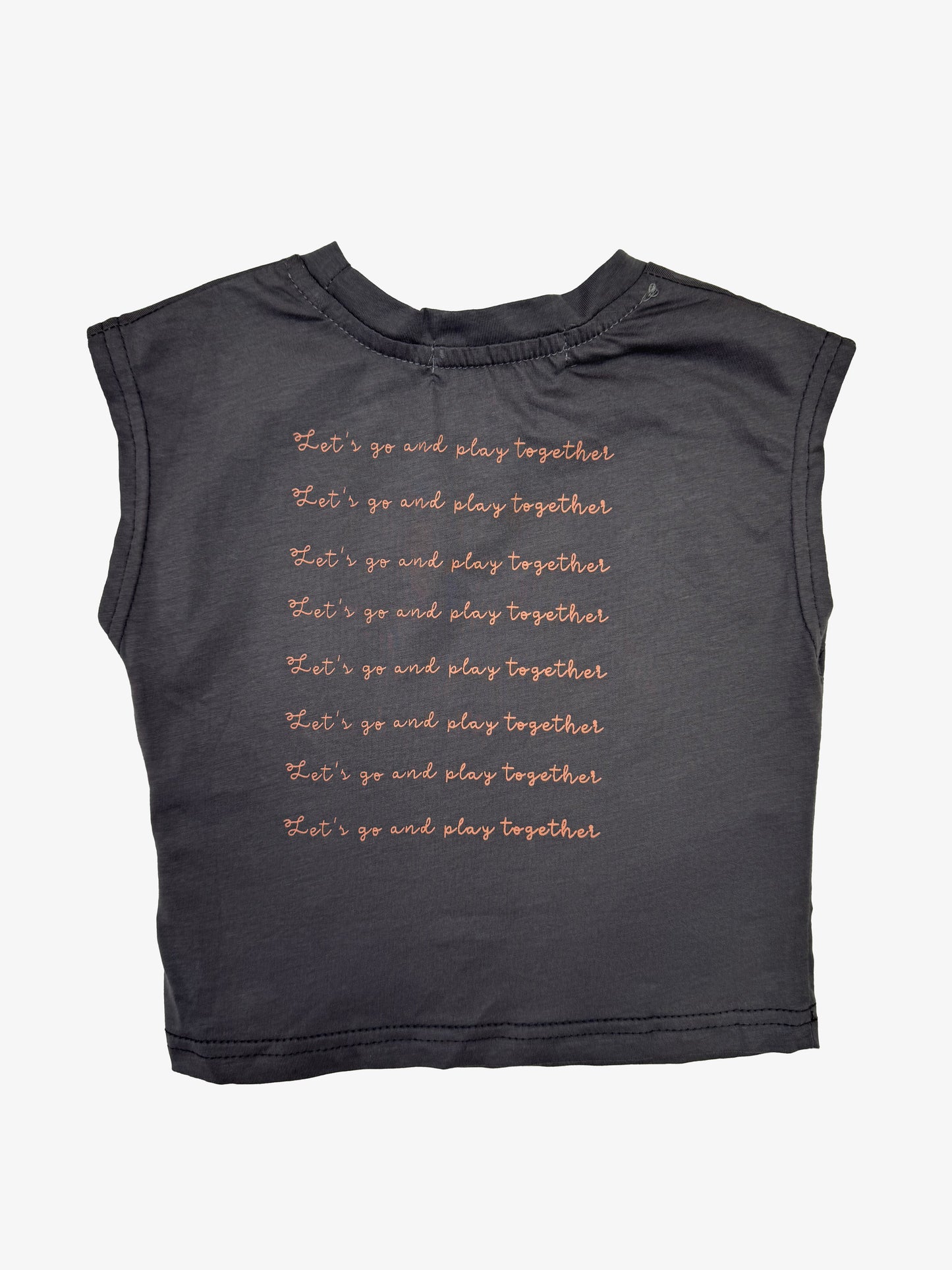 Sleveless T-Shirt